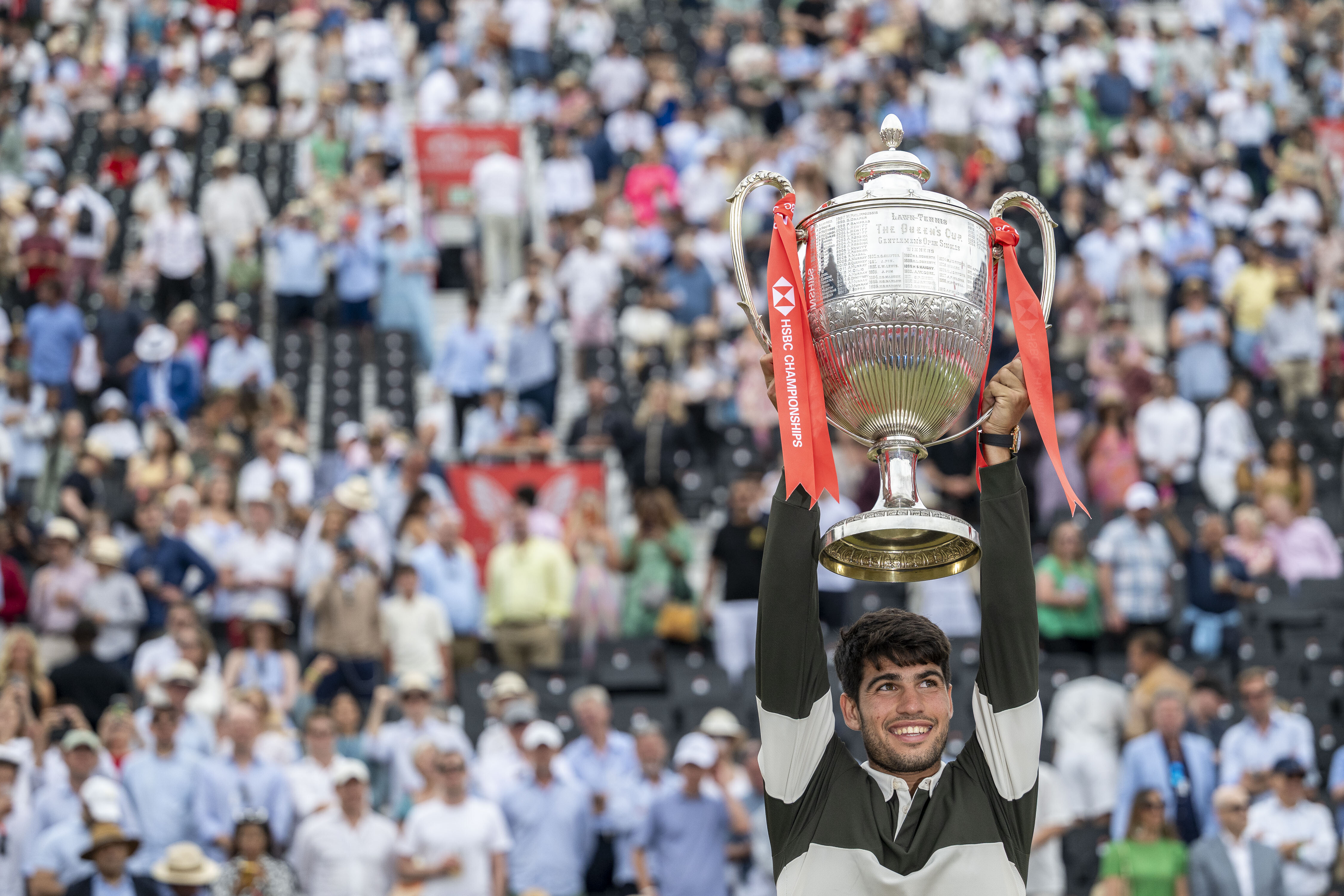 包含意大利网球队力克欧洲网球队,阿尔卡拉斯打破历史纪录的词条 包含意大利网球队力克欧洲网球队,阿尔卡拉斯打破历史纪录的词条